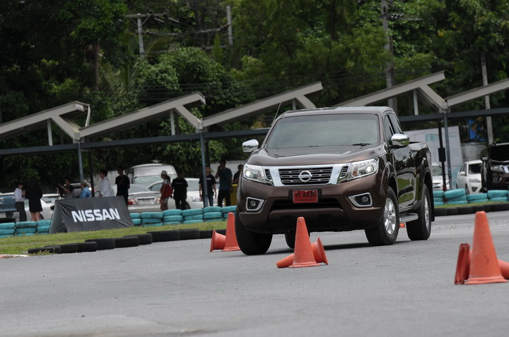 iamcar_nissan race camp4